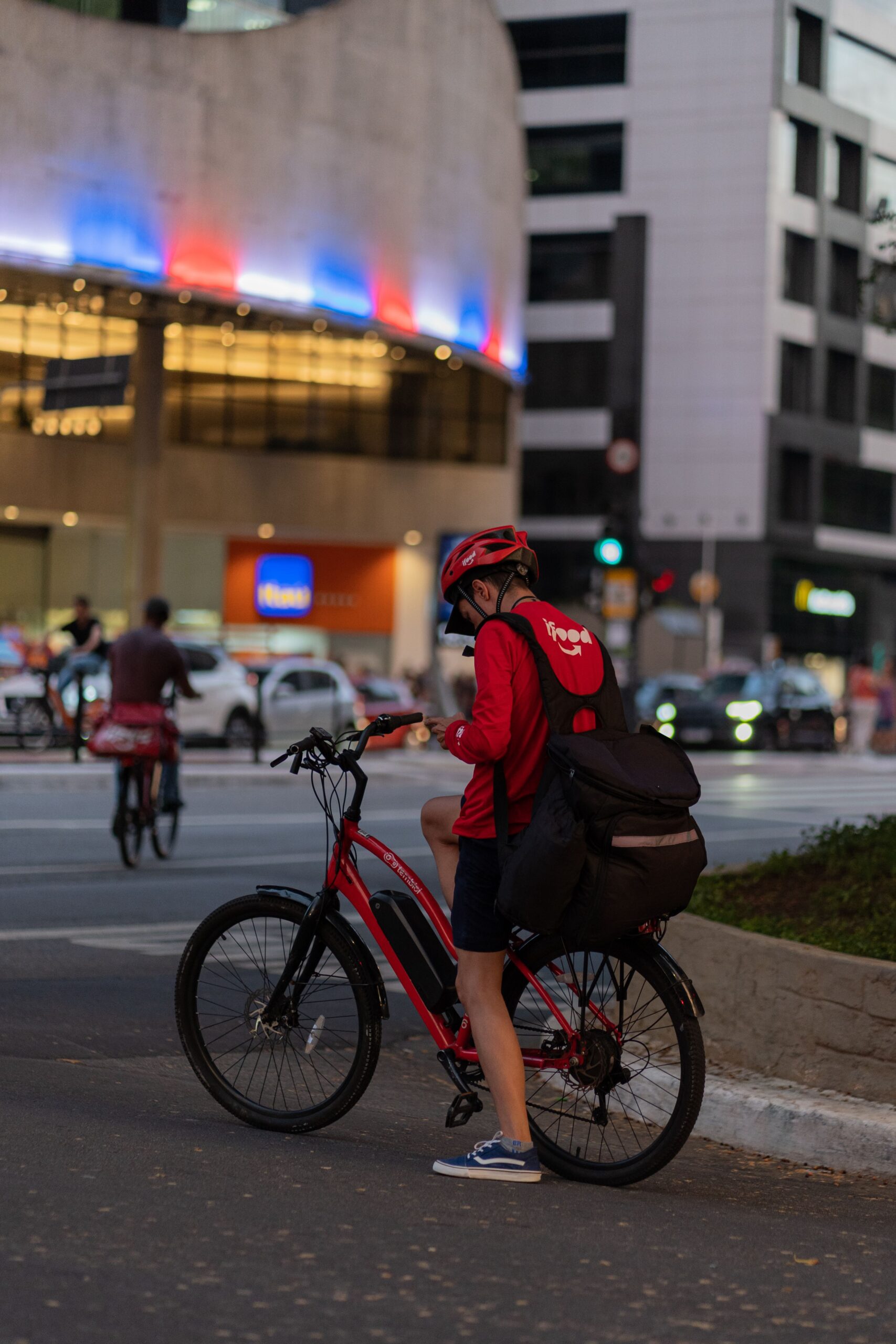 Which Delivery App Pays the Most in 2026? Real Driver Earnings Compared